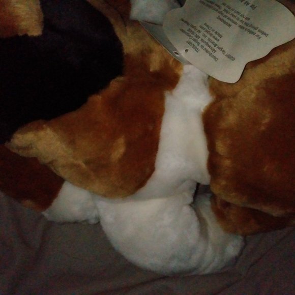 Beagle Realistic Dog, Stuffed Animal, Cuddle toy. Original tags, Childhood frien - Picture 4 of 4